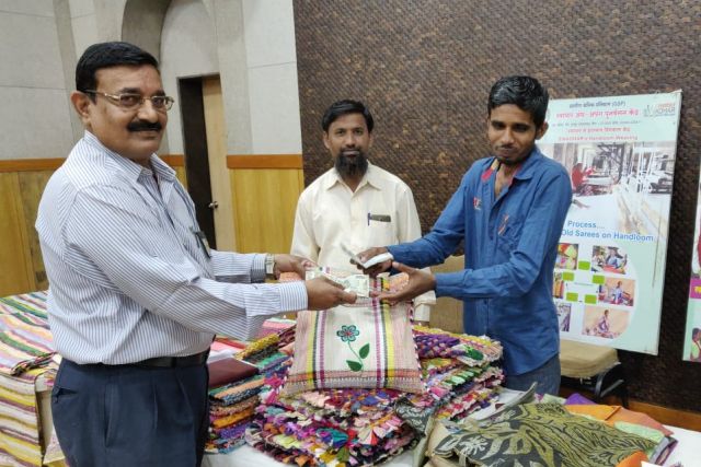 CSR Initiative Of MDL - Exhibition Of Handloom Products (Made By Visually Impaired Artisans Of Latur) On 26th December 2018123